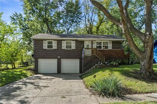 1301 SE Cherry Tree Ln, Blue Springs, MO 64014
