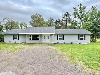 910 Fairlane Dr, Marion, IL 62959
