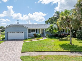 11035 Tradewinds Blvd, Largo, FL 33773