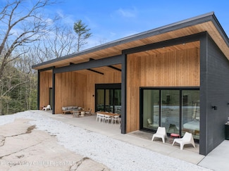 120 Old Quarry Rd, Catskill, NY 12414