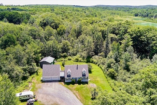 1581 Old Route 1, Waldoboro, ME 04572