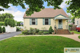 53 Second St, Edison, NJ 08837