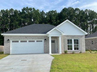 207 Wellington Way, Headland, AL 36345