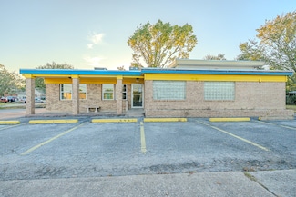 4916 Red Bluff Rd, Pasadena, TX 77503