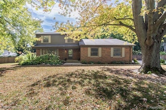 46701 N Territorial Rd, Plymouth, MI 48170