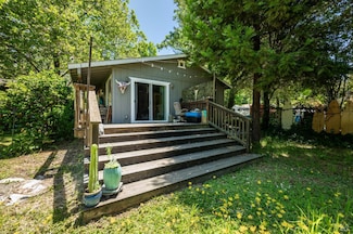 8352 Bodega Ave, Sebastopol, CA 95472