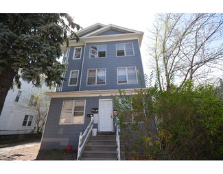 388 Grafton St, Worcester, MA 01604
