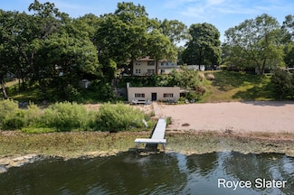 569 Grover Rd, Muskegon, MI 49442