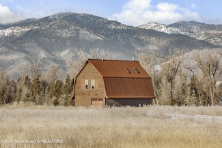 863 Snake River Rd, Swan Valley, ID 83449