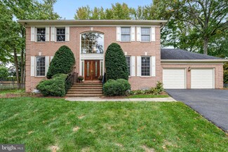 2757 Saint Elliott Ct, Alexandria, VA 22306