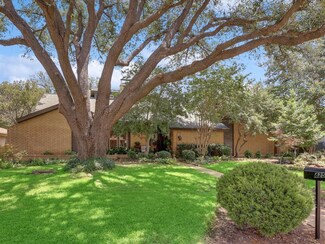 425 Frankie Ln, Lewisville, TX 75057