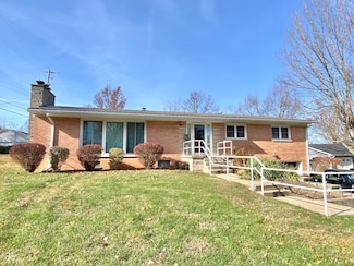 404 Linwood Dr, Greencastle, IN 46135