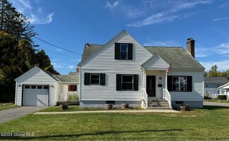 1459 van Curler Ave, Schenectady, NY 12308
