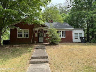 524 N Main St, Bolivar, TN 38008