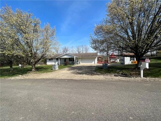 14477 Victoria Ct, Cambridge, OH 43725