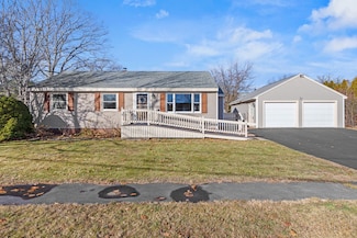 7 Kenneth Rd, South Portland, ME 04106