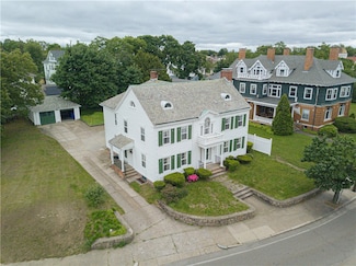 36 Underwood St, Pawtucket, RI 02860