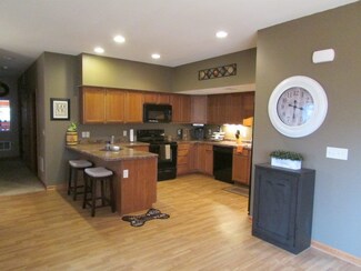 895 Prairie Gardens Unit 61, Kewaskum, WI 53040