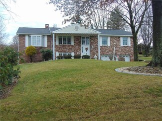 212 David Dr, Delmont, PA 15626