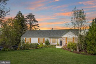 2624 N Sugan Rd, New Hope, PA 18938
