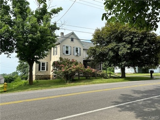 3015 Howlett Hill Rd, Camillus, NY 13031