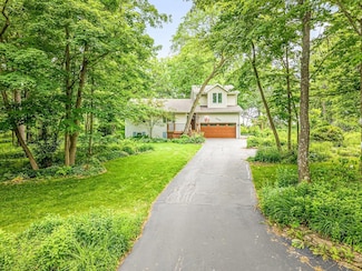 384 Orleans Dr, Davis, IL 61019