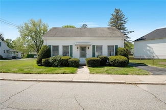 48 Huntington Ave, Woonsocket, RI 02895