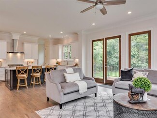 214 Livingston Dr, Charlotte, NC 28211