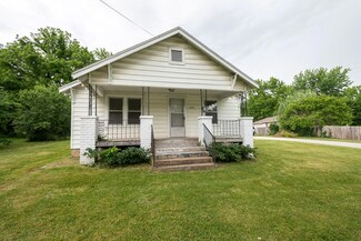 2657 N Howard Ave, Springfield, MO 65803