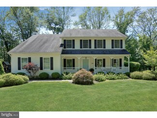 195 Crusher Rd, Hopewell, NJ 08525