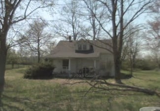 1400 Red Boiling Springs Rd, Lafayette, TN 37083