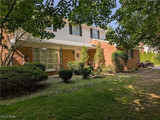 24500 Westwood Rd, Westlake, OH 44145