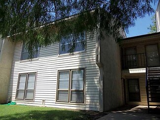829 Red Bird Ln Unit A, Norman, OK 73072