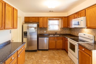 5641 Woodruff Cir, Virginia Beach, VA 23464