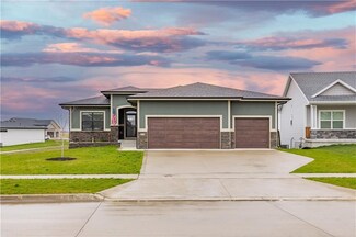 332 Aaron Ave NW, Bondurant, IA 50035