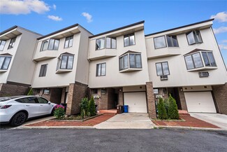 120-06 Riviera Ct Unit 17B, College Point, NY 11356