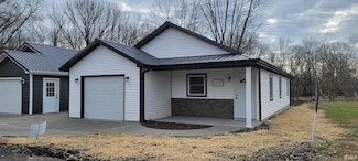 1018 Mona St, Petersburg, IN 47567
