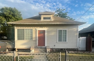 942 E 6th St, Pomona, CA 91766