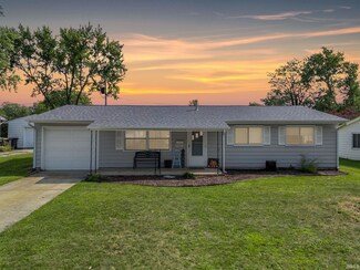 2616 Bolton Dr, Fort Wayne, IN 46805