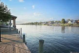 11408 River Highlands Dr, Saint Amant, LA 70774