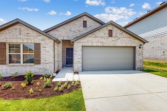 9513 Lanshire Ln, Fort Worth, TX 76131