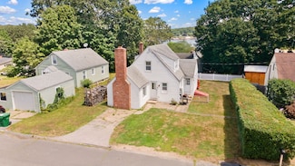 4 Riverview Place, Quaker Hill, CT 06375