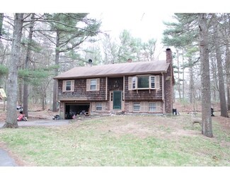 21 Parker Dr, East Freetown, MA 02717