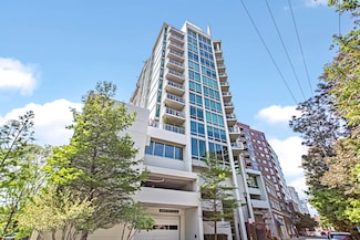 1570 Elmwood Ave Unit 1202, Evanston, IL 60201