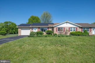 258 D N Locust Point Rd, Mechanicsburg, PA 17050