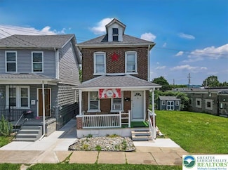 860 S 25th St, Easton, PA 18042