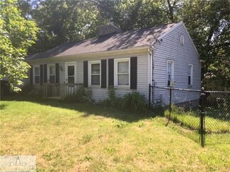 2225 N Grand Ave, Lansing, MI 48933