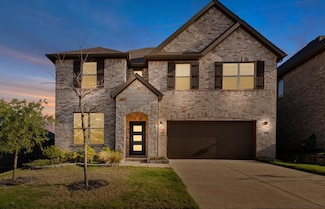 138 Nix Dr, Lake Dallas, TX 75065
