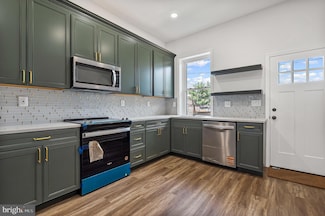 1715 N Broadway, Baltimore, MD 21213