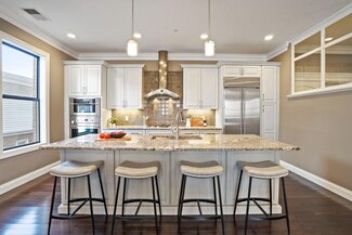1200 Grandview Ave Unit 201, Columbus, OH 43212